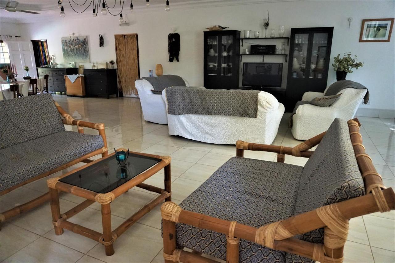 B & B Villa Calliandra Bijilo Kültér fotó