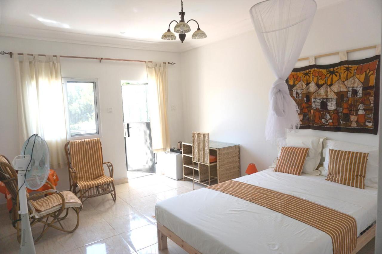 B & B Villa Calliandra Bijilo Kültér fotó