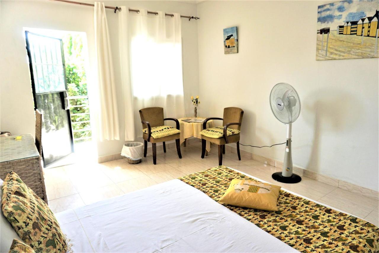 B & B Villa Calliandra Bijilo Kültér fotó